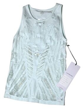 NWT Alo Yoga - Women's Vixen Fitted Yoga Marine Colored Tank Top Small